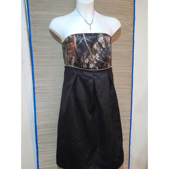 Camo Formal Dress, Rhine Stone Detail Waist, Size 14/16 - Picture 1 of 5
